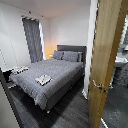 Leeds Ls1 2bd Corporate 2 Bath Secured Parking, Long Stay, Council Stay, Nursing Care Cos, Apartment Leeds (West Yorkshire)
