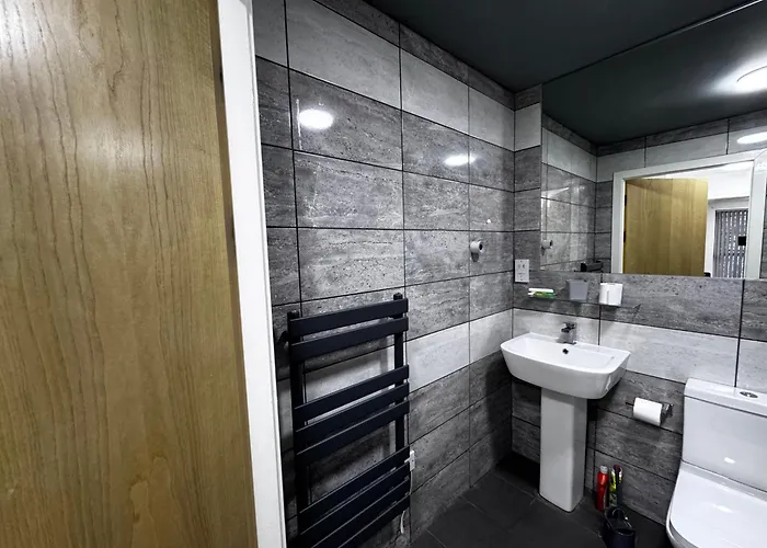 Διαμέρισμα Ls1 2bd Corporate 2 Bath Secured Parking, Long Stay, Council Stay, Nursing Care Cos,