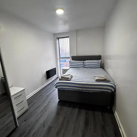 公寓 Ls1 2bd Corporate 2 Bath Secured Parking, Long Stay, Council Stay, Nursing Care Cos, 利兹